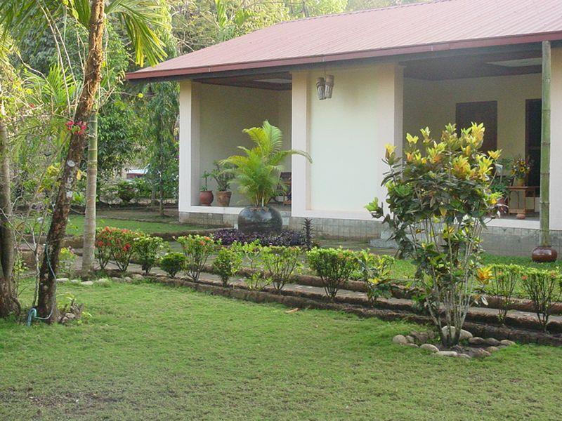 Golden Sunrise Hotel Kyaikto Ngoại thất bức ảnh