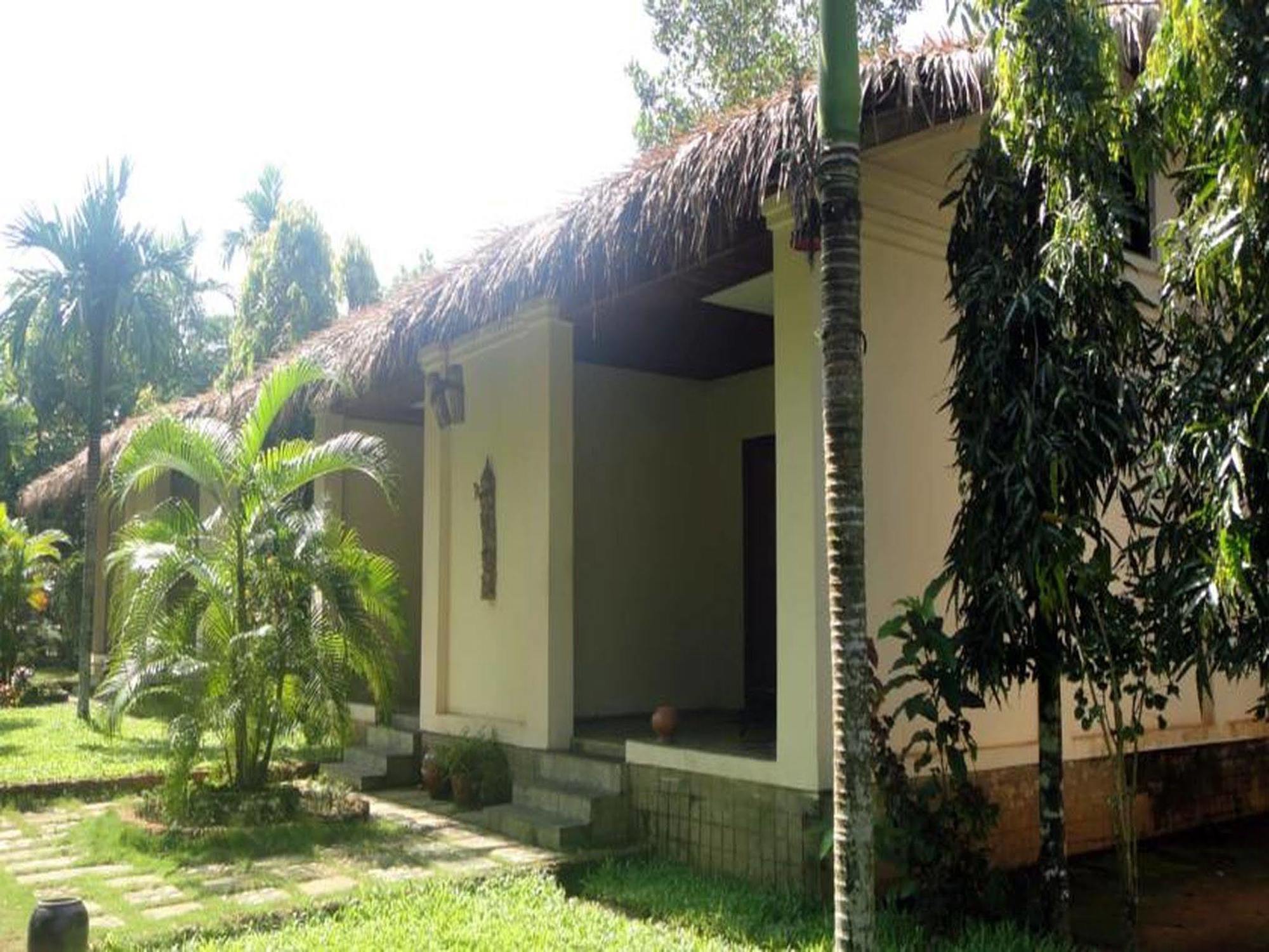 Golden Sunrise Hotel Kyaikto Ngoại thất bức ảnh
