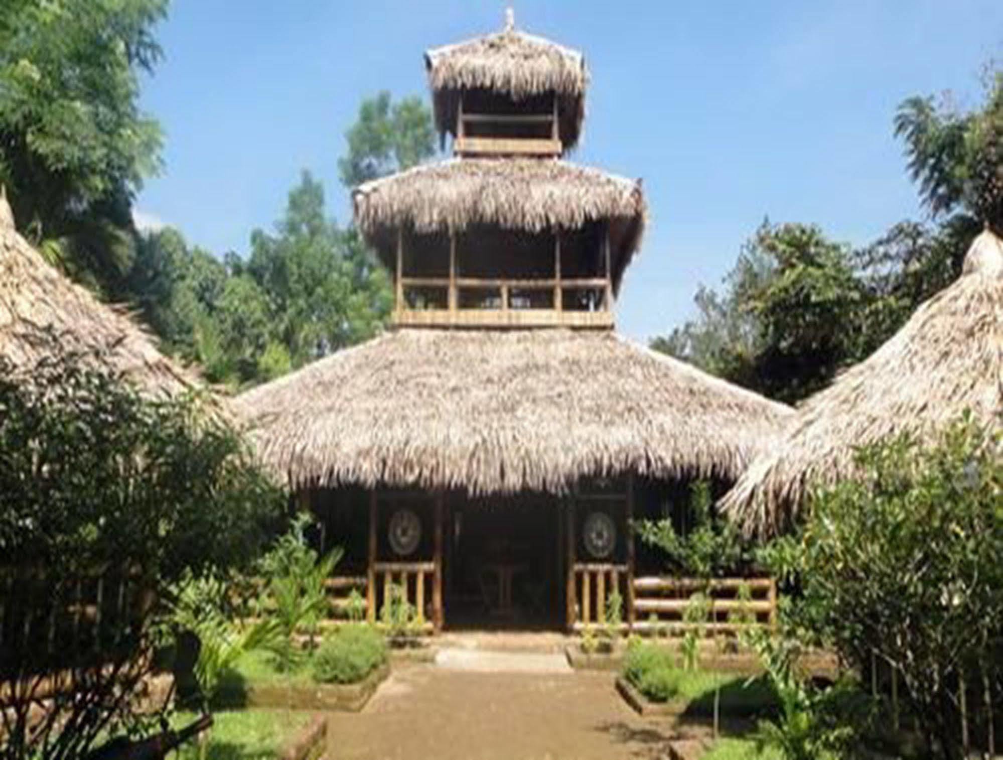 Golden Sunrise Hotel Kyaikto Ngoại thất bức ảnh