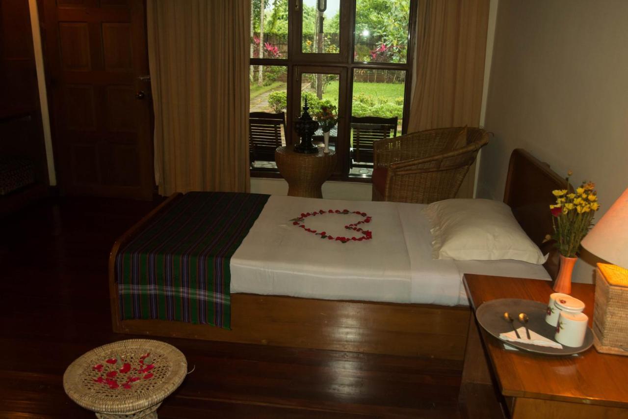 Golden Sunrise Hotel Kyaikto Ngoại thất bức ảnh