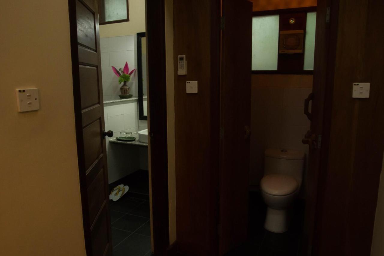 Golden Sunrise Hotel Kyaikto Ngoại thất bức ảnh