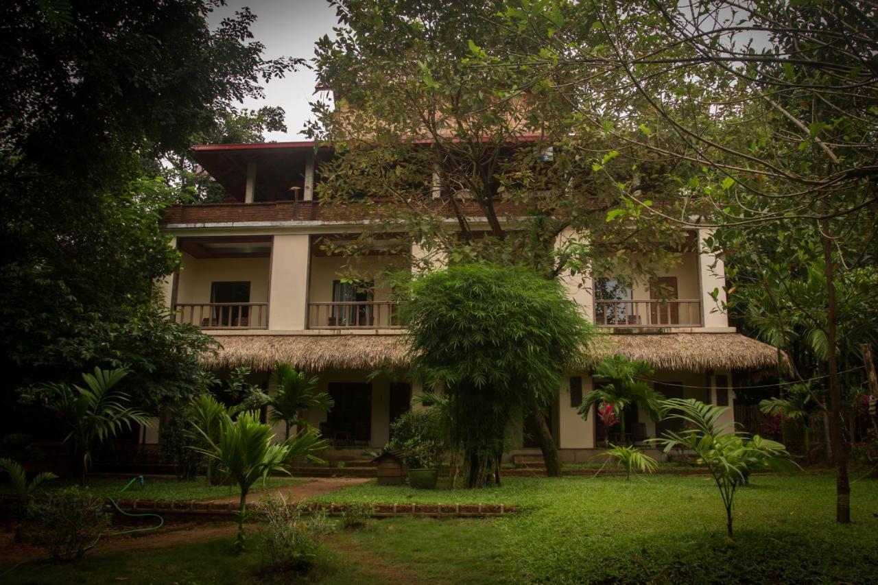 Golden Sunrise Hotel Kyaikto Ngoại thất bức ảnh